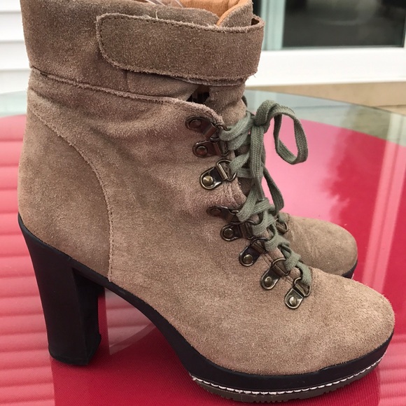 Kelsi Dagger Shoes - Kelsi Dagger rane tan suede boots excellent